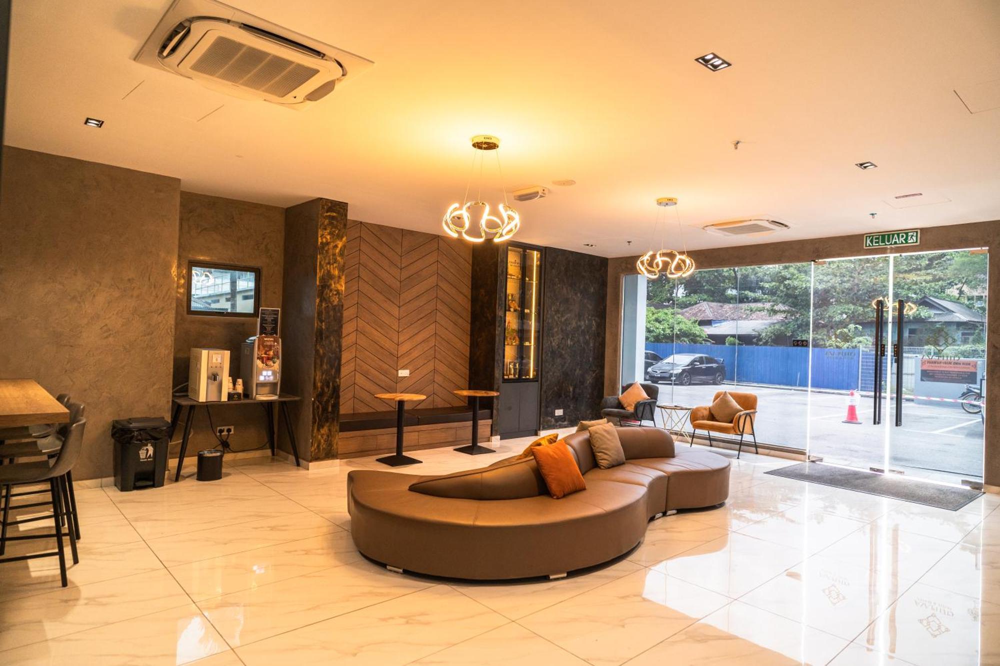 Dj Citi Plaza Hotel & Suites クアラ・トレンガヌ エクステリア 写真