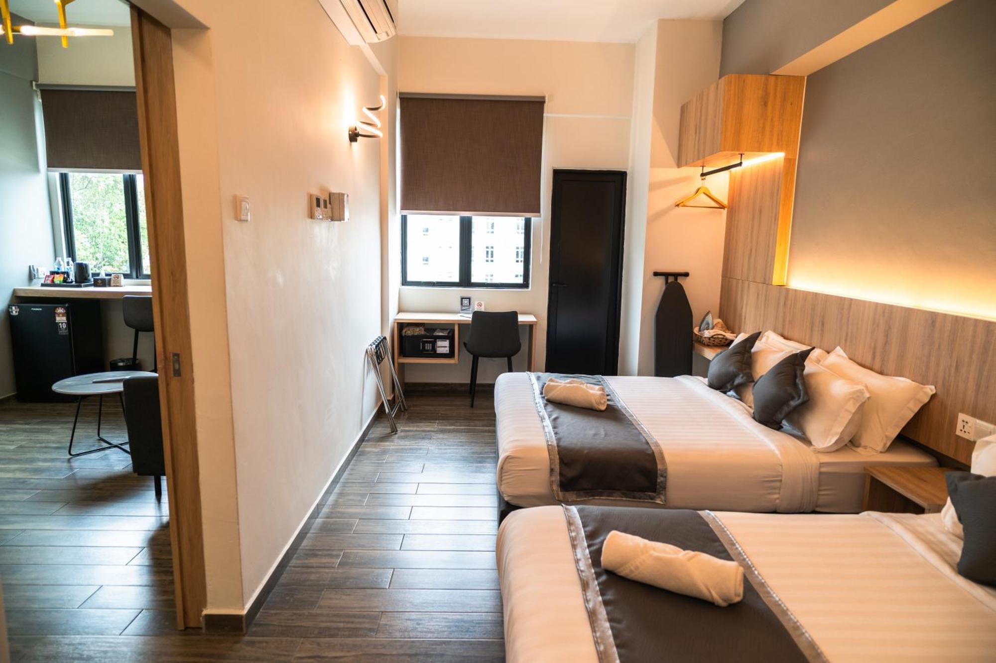Dj Citi Plaza Hotel & Suites クアラ・トレンガヌ エクステリア 写真